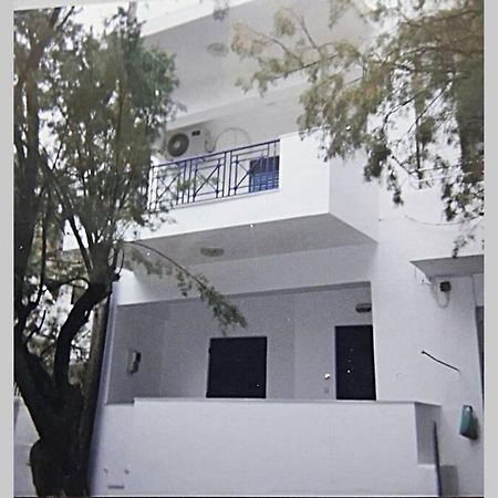 Blue Velvet Apartment Paránimfoi Exterior photo
